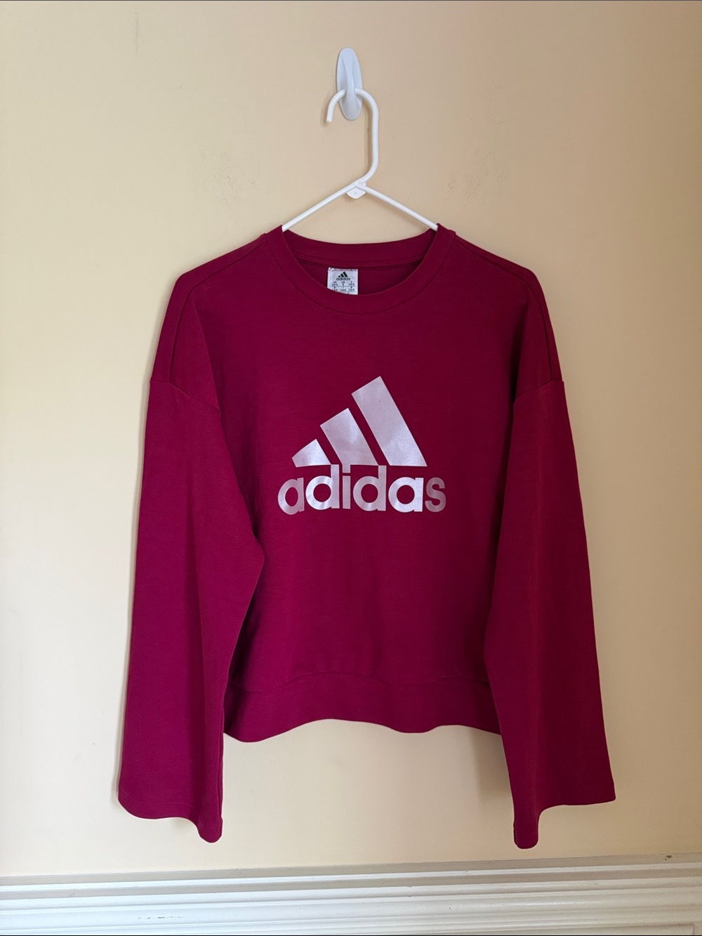 adidas Magenta Logo Boxy Crewneck Sweatshirt Size Small
